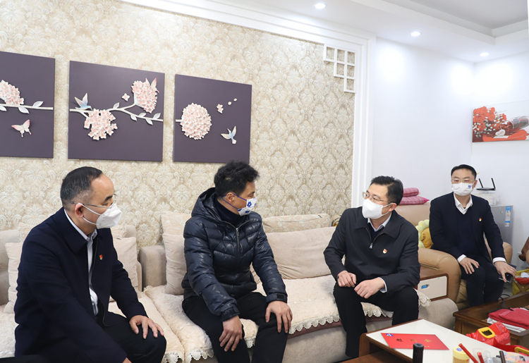 20230116603520.jpg 慰問(wèn)李志剛_3167--.JPG